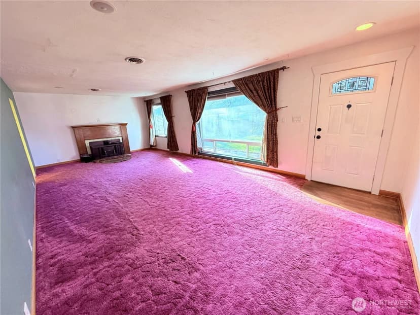 Property photo for 8811 Wildwood Avenue Sw, Lakewood photo 11