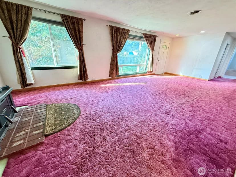 Property photo for 8811 Wildwood Avenue Sw, Lakewood photo 12
