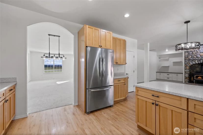 Property photo for 31502 40th Avenue S, Roy photo 9