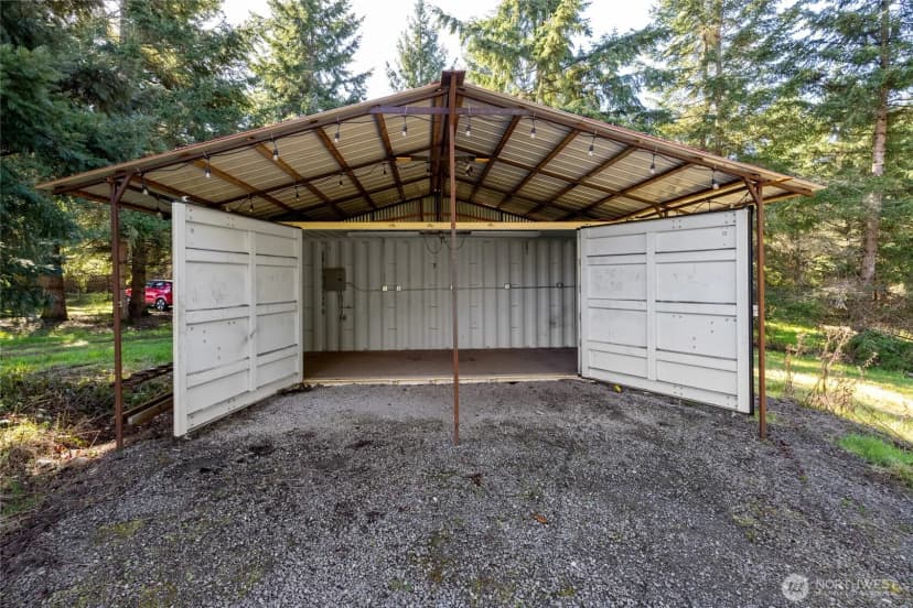 Property photo for 31502 40th Avenue S, Roy photo 36