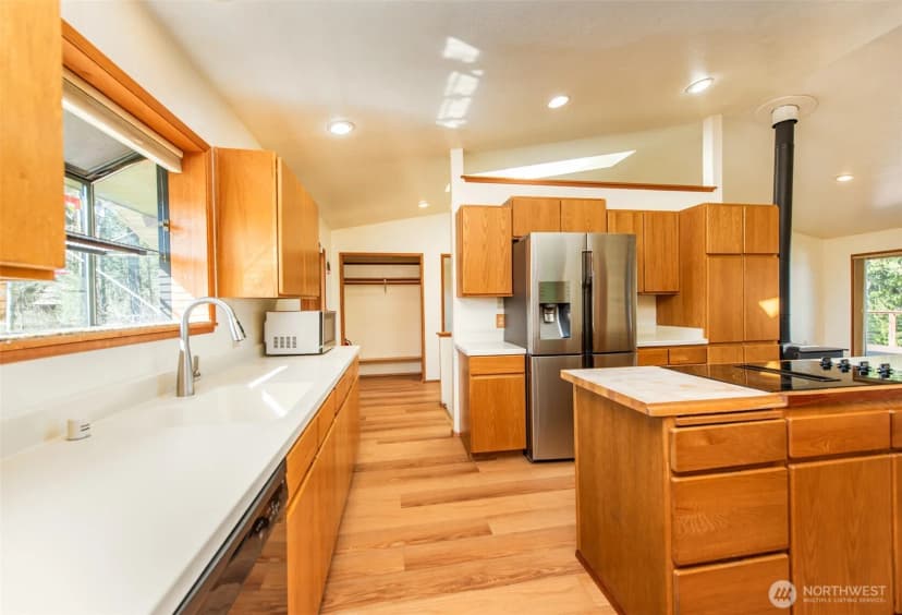 Property photo for 997 Old Olympic Highway, Port Angeles photo 11