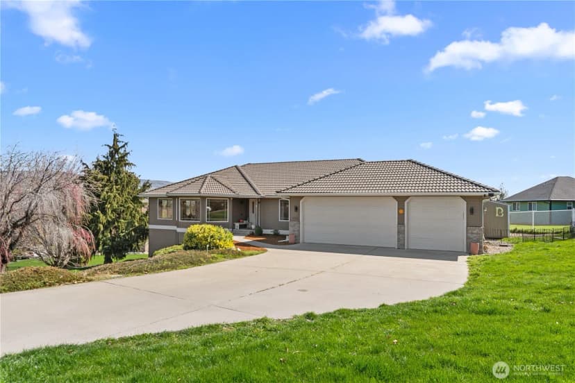 Property photo for 3555 Westridge Place, Wenatchee photo 3