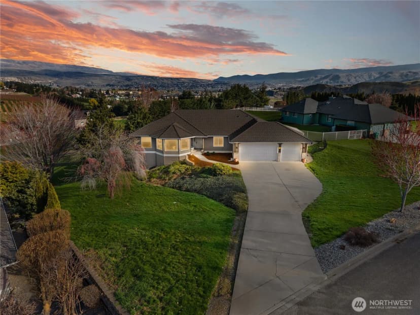 Property photo for 3555 Westridge Place, Wenatchee