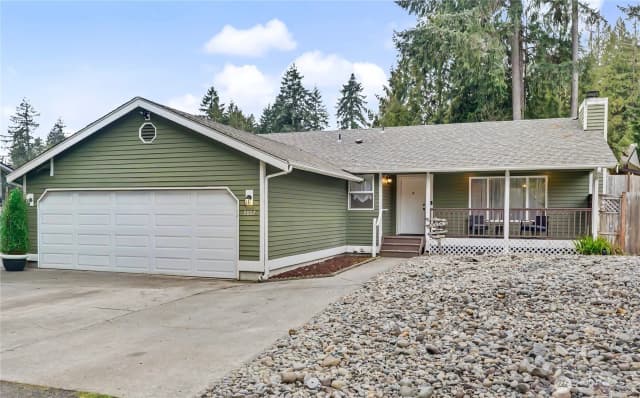 Property photo for 9807 Overlook Drive Nw, Olympia