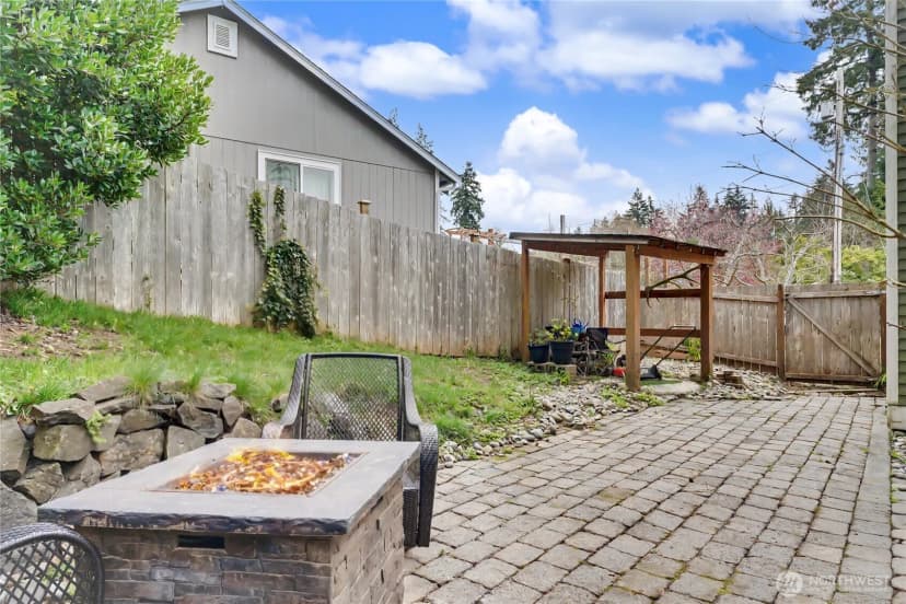 Property photo for 9807 Overlook Drive Nw, Olympia photo 16