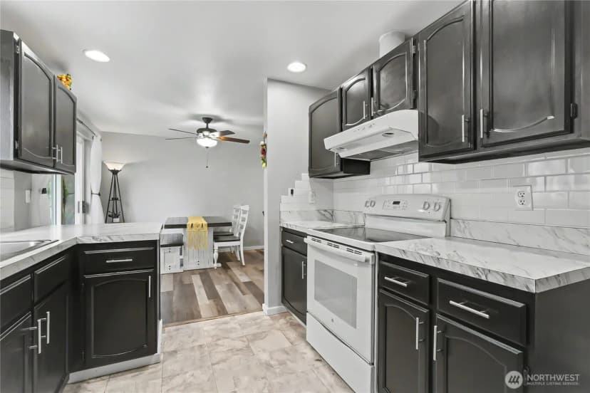 Property photo for 9807 Overlook Drive Nw, Olympia photo 6