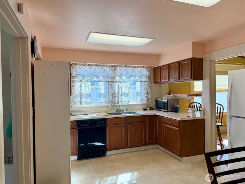 Property photo for 403 S Alder Street, Odessa photo 10
