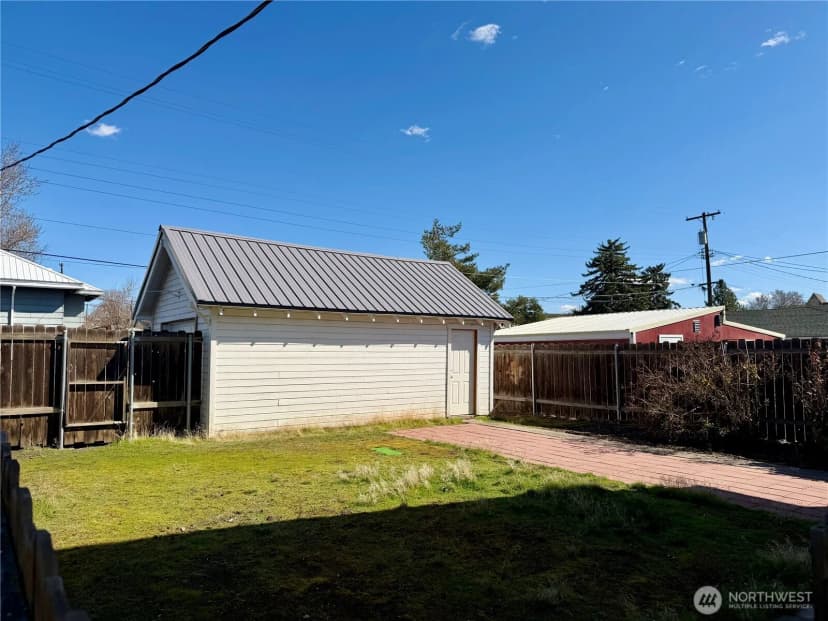 Property photo for 403 S Alder Street, Odessa photo 35