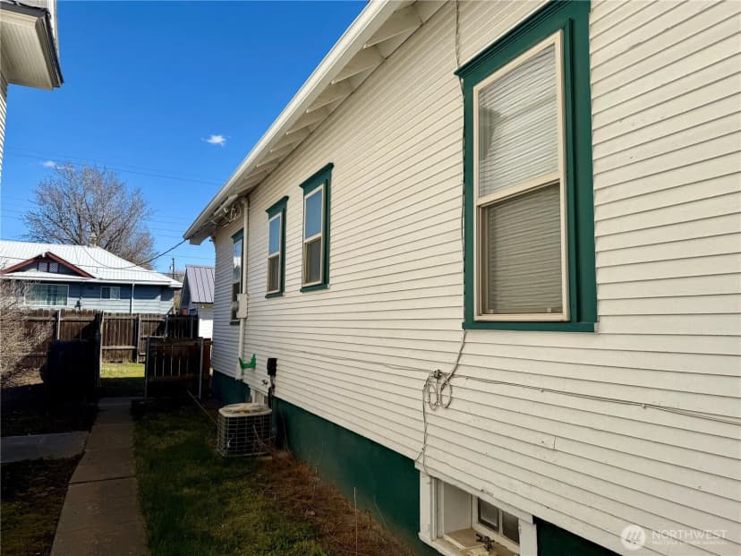 Property photo for 403 S Alder Street, Odessa photo 36