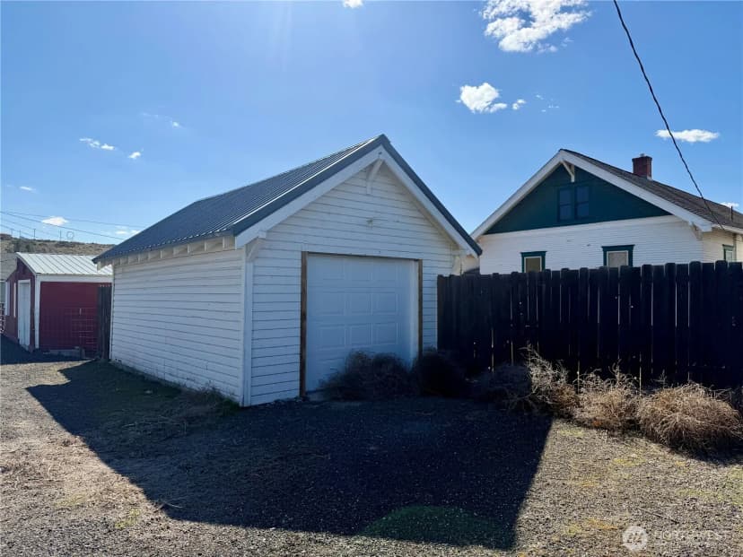 Property photo for 403 S Alder Street, Odessa photo 31