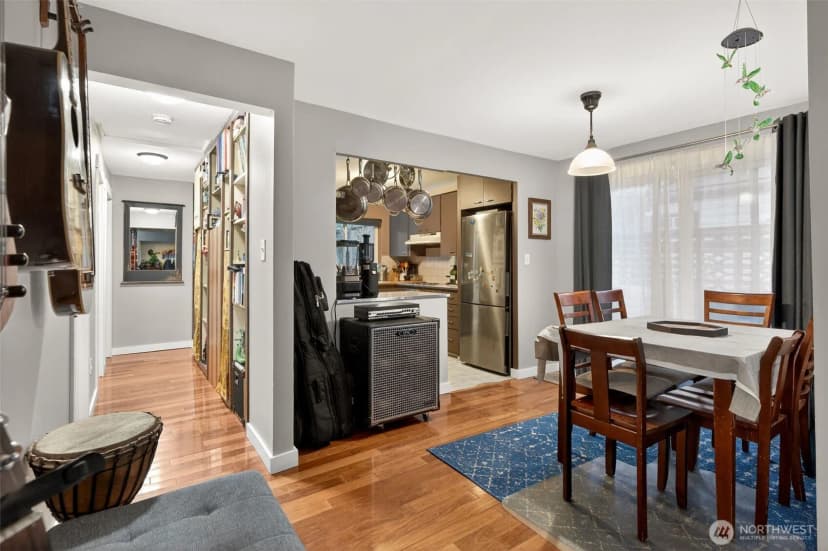 Property photo for 8620 35th Avenue Sw, Seattle photo 6