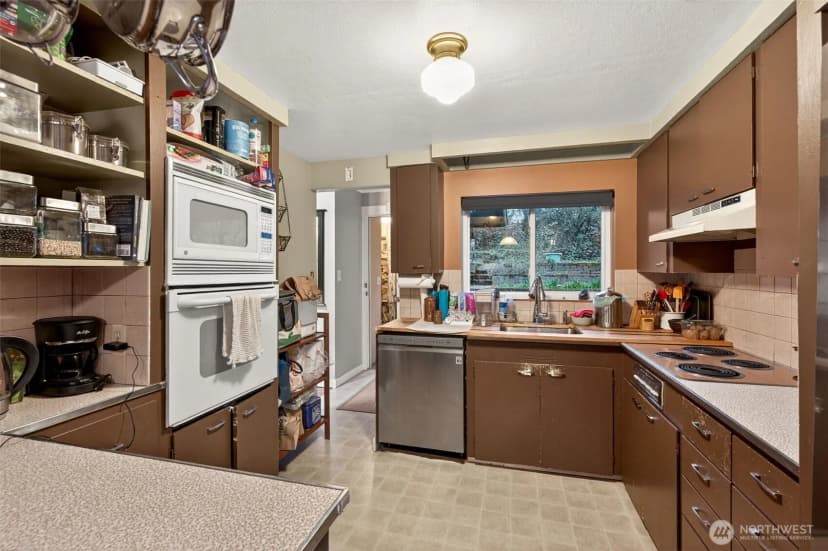 Property photo for 8620 35th Avenue Sw, Seattle photo 9