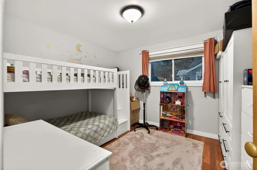 Property photo for 8620 35th Avenue Sw, Seattle photo 15