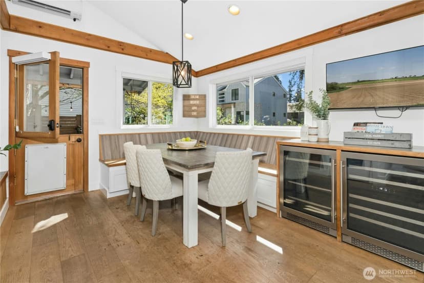 Property photo for 3016 106th Avenue Se, Bellevue photo 13