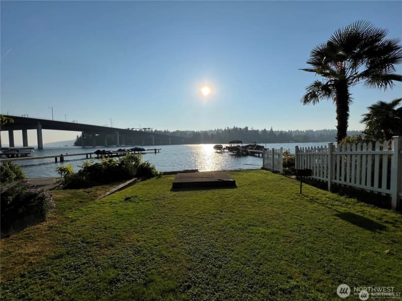 Property photo for 3016 106th Avenue Se, Bellevue photo 23
