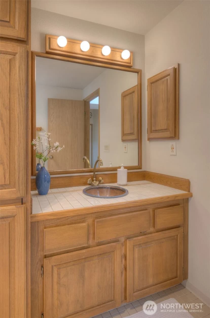 Property photo for 909 N 35th Street #402, Seattle photo 20