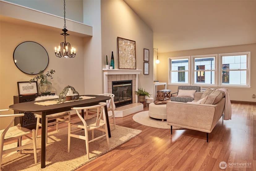 Property photo for 909 N 35th Street #402, Seattle photo 5