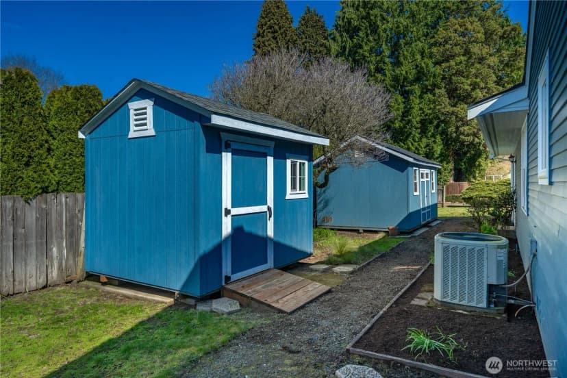 Property photo for 1825 Rainier Court, Sumner photo 26