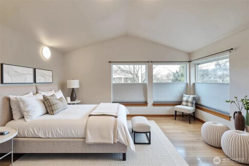 Property photo for 2221 E Spruce Street, Seattle photo 19
