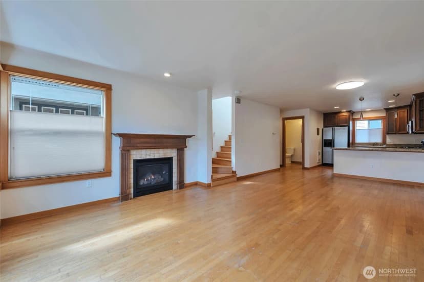 Property photo for 2221 E Spruce Street, Seattle photo 8