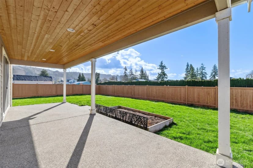 Property photo for 15750 58th Street Court E, Sumner photo 16