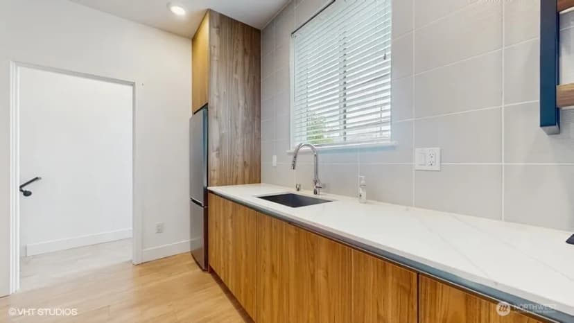 Property photo for 442 13th Avenue, Seattle photo 11