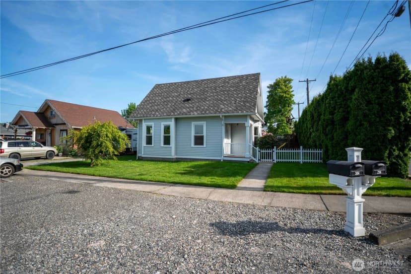 Property photo for 304 Sumas Ave, Sumas photo 3