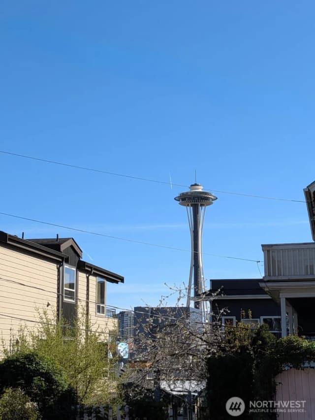 Property photo for 310 Aloha Street, Seattle photo 3
