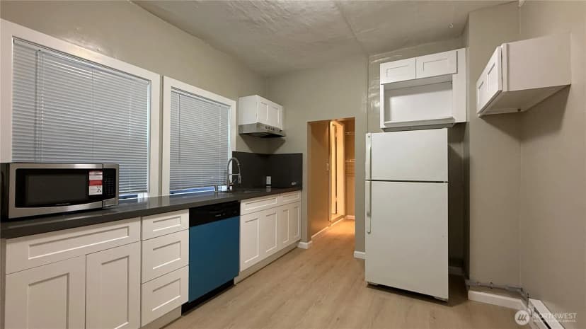 Property photo for 310 Aloha Street, Seattle photo 8