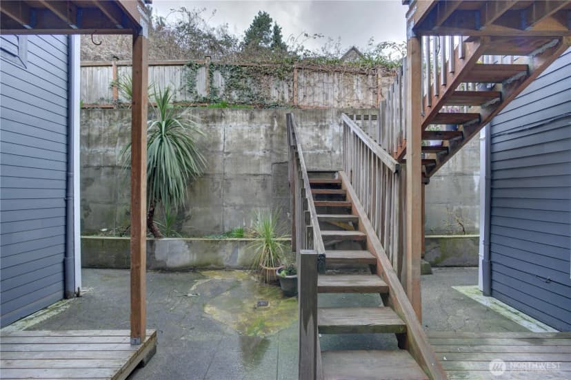 Property photo for 310 Aloha Street, Seattle photo 11