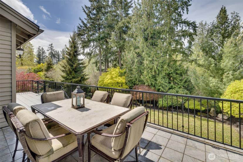 Property photo for 2753 204th Lane Ne, Sammamish photo 35