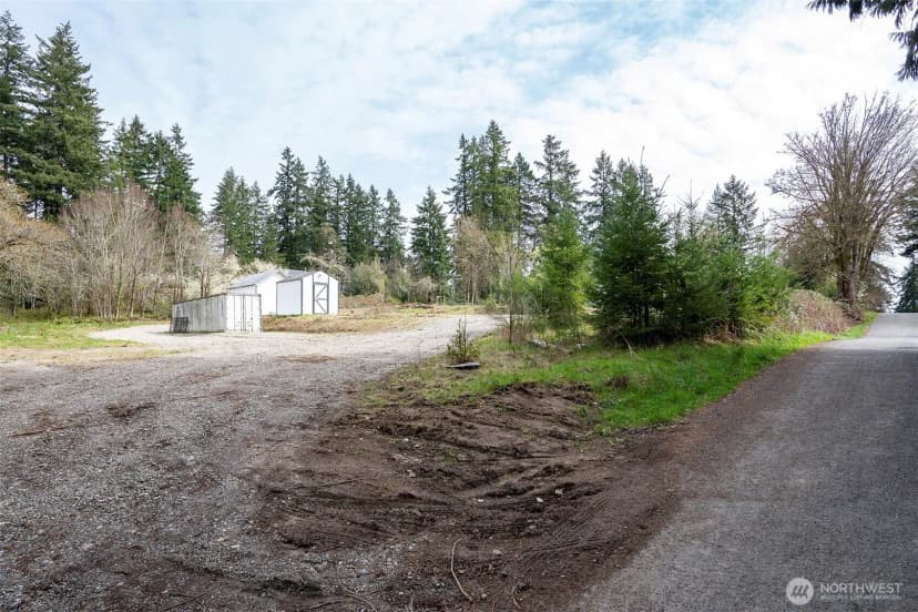 Property photo for 17227 4th Avenue Nw, Lakebay photo 3