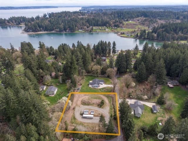 Property photo for 17227 4th Avenue Nw, Lakebay