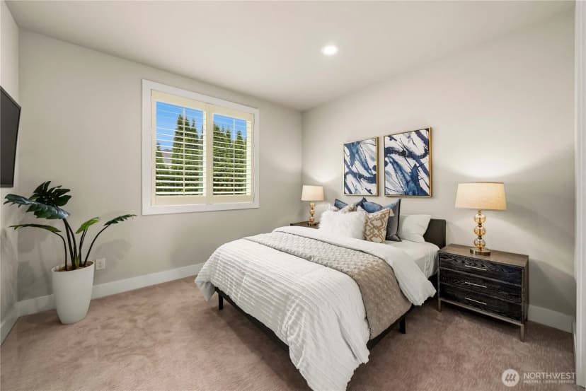Property photo for 10933 Ne 60th Street, Kirkland photo 22