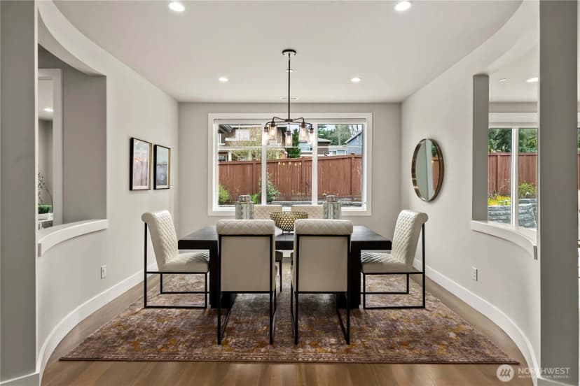Property photo for 10933 Ne 60th Street, Kirkland photo 13