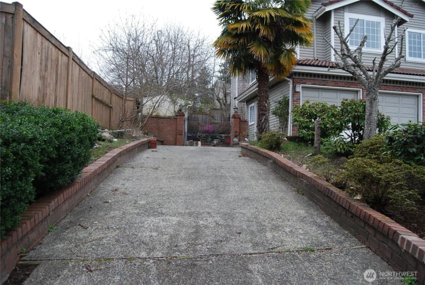Property photo for 5911 54th Street W, University Place photo 2