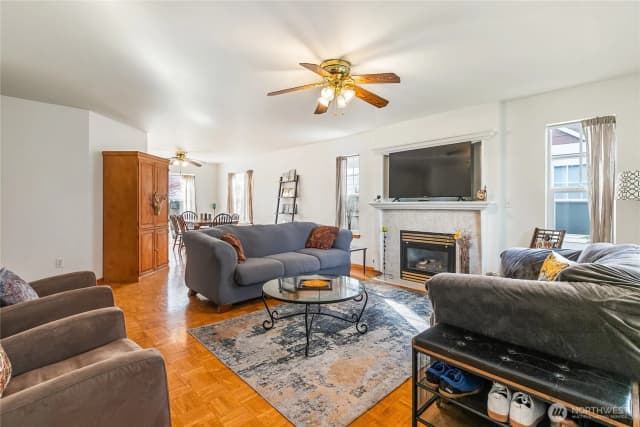 Property photo for 2236 Oak Street, Lynden photo 3