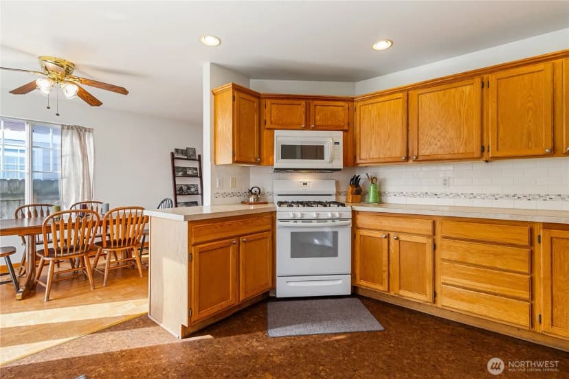 Property photo for 2236 Oak Street, Lynden photo 10