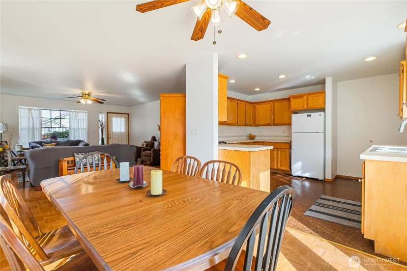 Property photo for 2236 Oak Street, Lynden photo 6