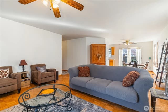 Property photo for 2236 Oak Street, Lynden photo 4