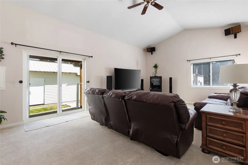 Property photo for 3026 140th Street Nw, Marysville photo 17