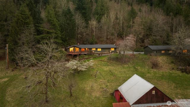 Property photo for 31014 128th Street E, Buckley