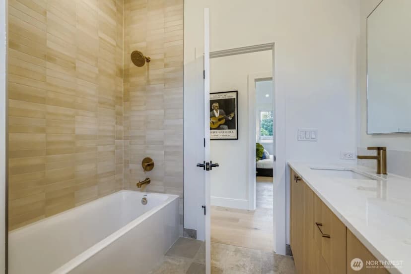 Property photo for 8810 41st Avenue Sw, Seattle photo 25