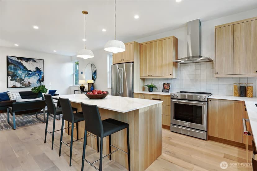 Property photo for 8810 41st Avenue Sw, Seattle photo 6
