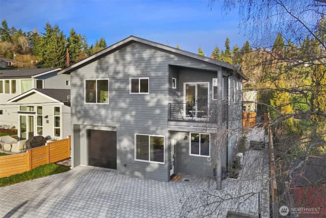 Property photo for 8810 41st Avenue Sw, Seattle