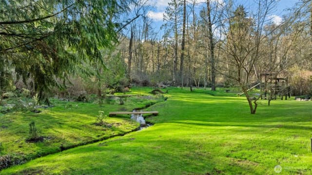 Property photo for 17055 37th Avenue Ne, Lake Forest Park photo 5