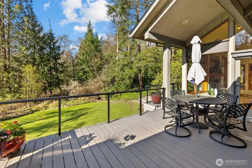 Property photo for 17055 37th Avenue Ne, Lake Forest Park photo 31
