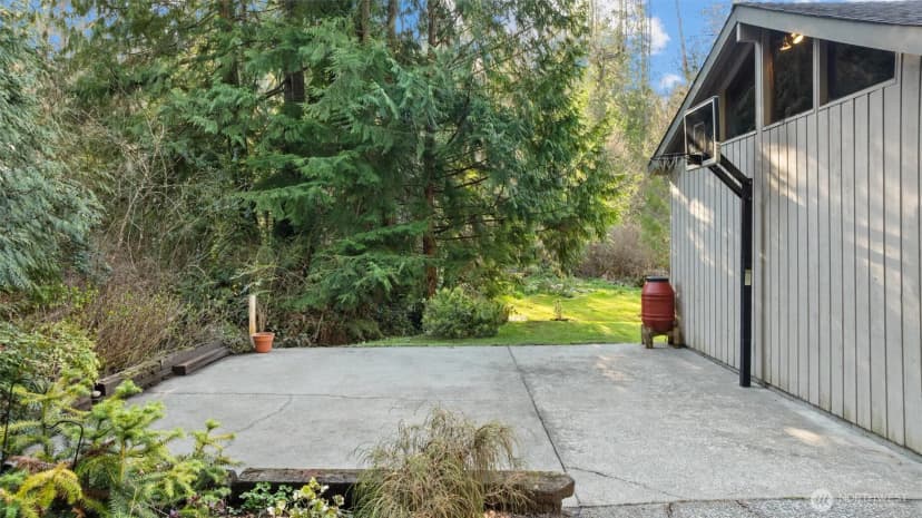 Property photo for 17055 37th Avenue Ne, Lake Forest Park photo 30
