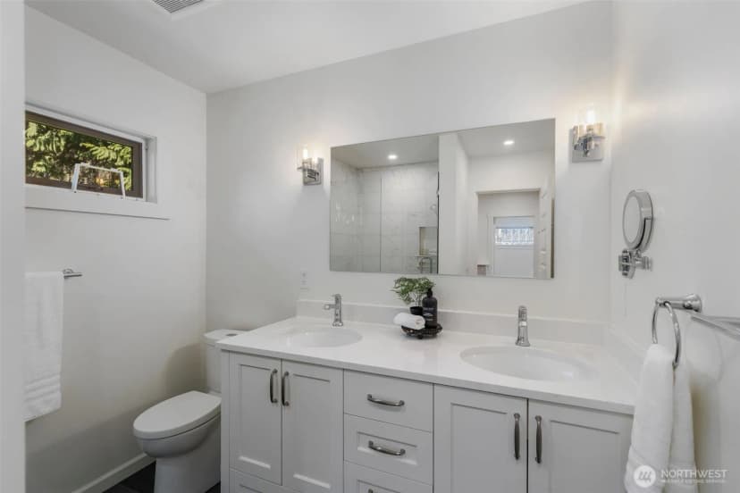 Property photo for 26290 Ohio Avenue Ne, Kingston photo 26