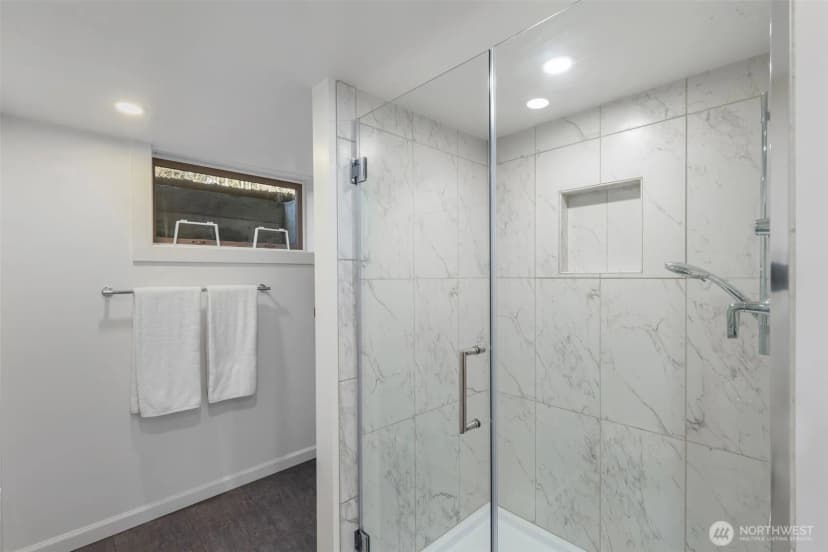 Property photo for 26290 Ohio Avenue Ne, Kingston photo 36
